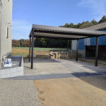 バーベキューガーデンの魅力とオールブラックカーポート施工事例