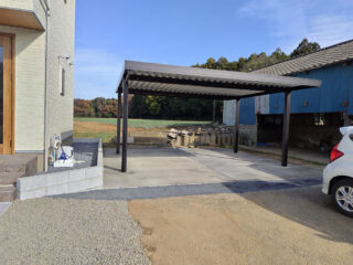 バーベキューガーデンの魅力とオールブラックカーポート施工事例